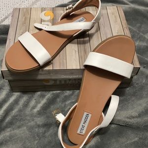 Steve Madden sandals cute!